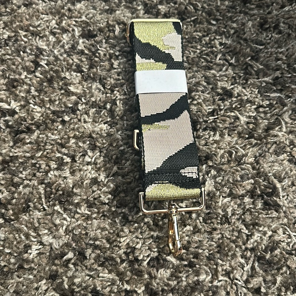 CAMO CROSS BODY STRAP NWT